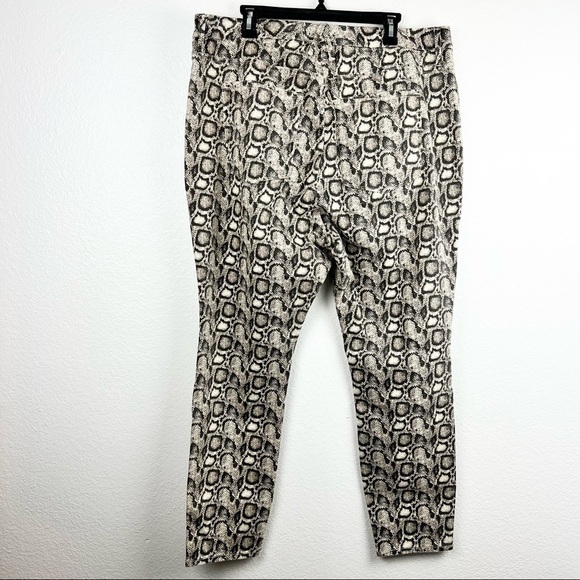 GOOD AMERICAN Good Legs Snake Print Skinny Jeans, Size 24, NWT - Picture 5 of 7